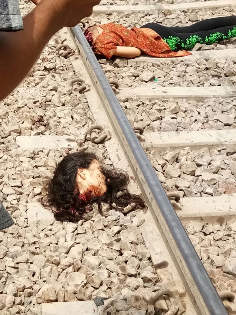 18-year-old female student beheaded after committing suicide on railway tracks