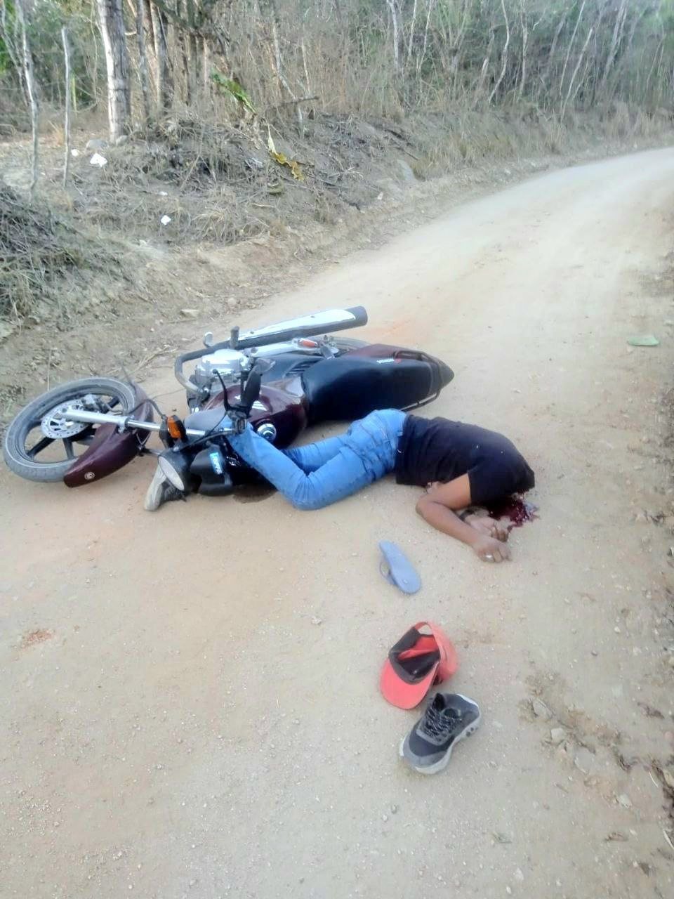 Man Found Decapitated Beside Motorcycle in João Alfredo, Brazil