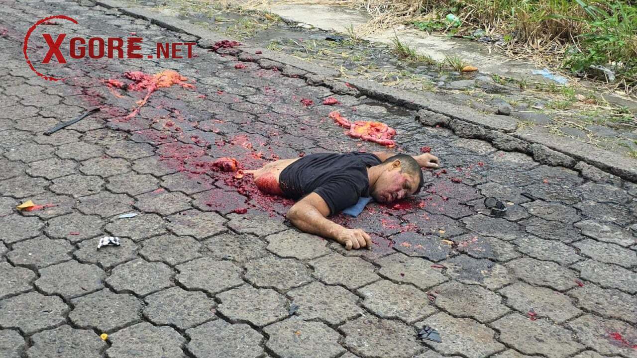 Motorcyclist Crushed by Truck After Collision in Samayac, Suchitepéquez, Guatemala