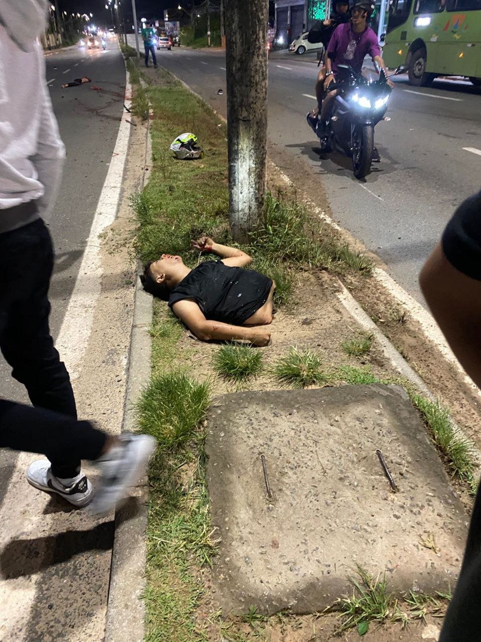Tragic Motorcycle Crash in São Luís Leaves Young Man Dismembered