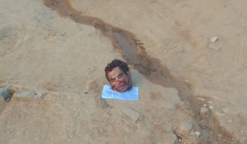 Decapitation in Guaratinga Cemetery