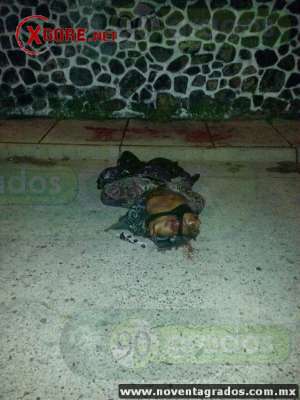 Ejido Acapulco, Guerrero – August 22, 2016: Two incomplete bodies were abandoned on the street 01