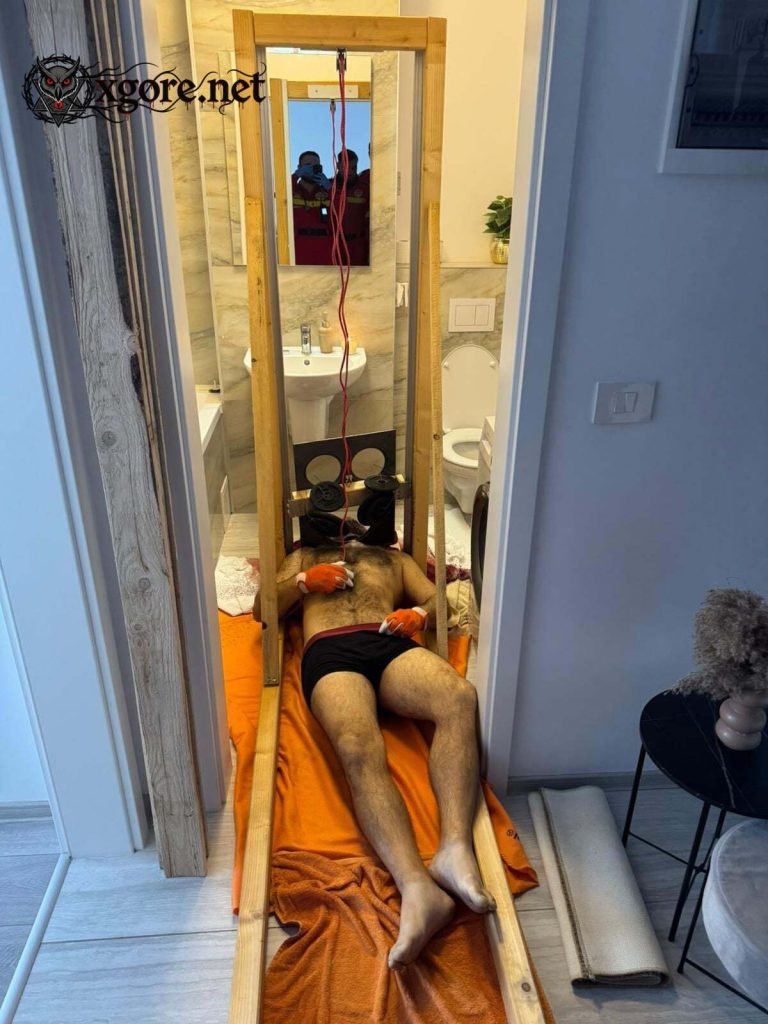 decapitating himself using a homemade 02