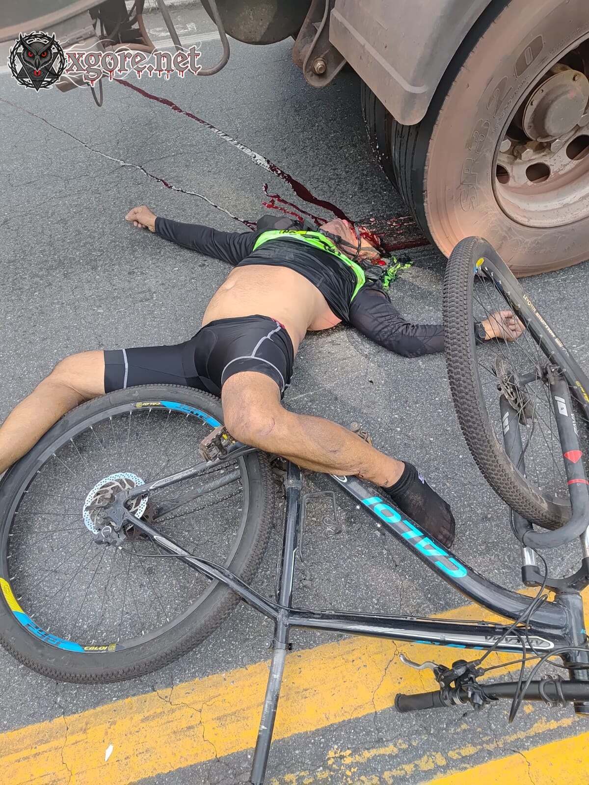 Cyclist Killed in Brutal Truck Collision on BR-222 Tianguá Hill, Head Crushed
