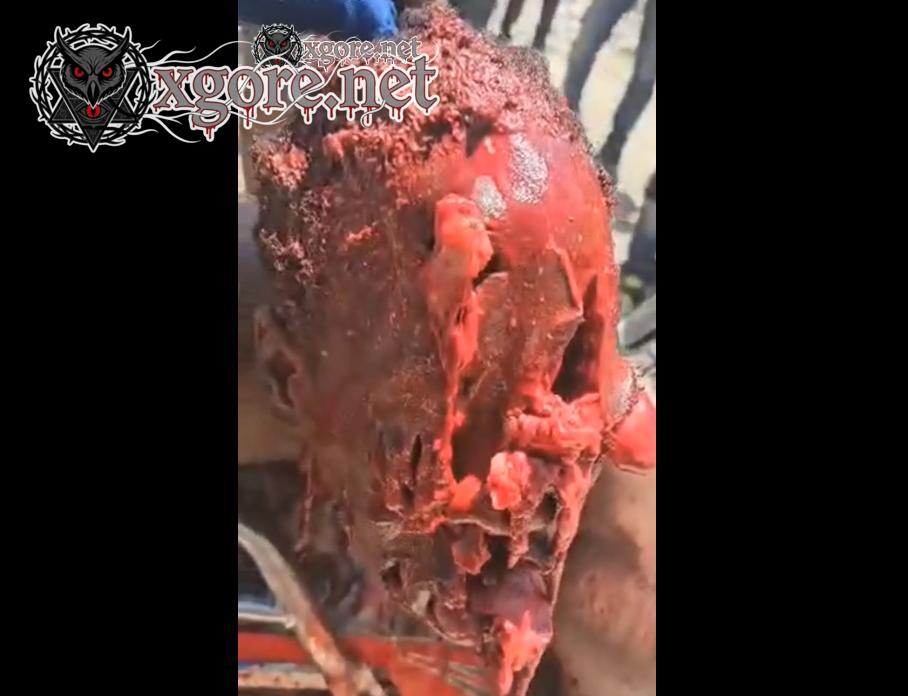 The body of a man was found brutally murdered on a motorcycle 01