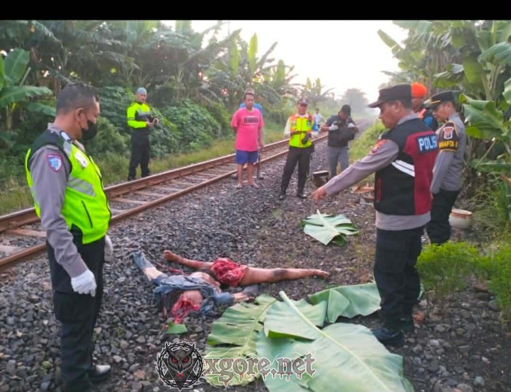Young Woman Dies After Intentionally Lying on Tracks in Front of Supas Commuterline Train in Pasuruan 01
